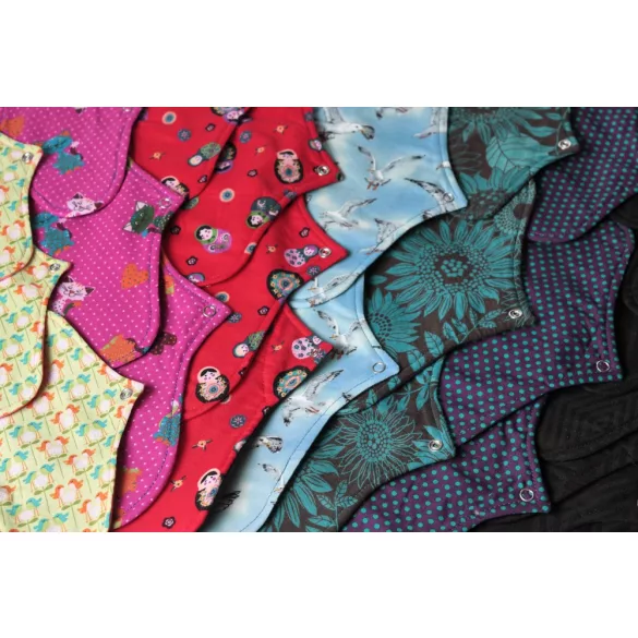 Afrodité (S) kisméretű intimbetét, vékony - Meglepetés minta